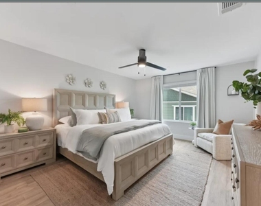 3411 N Val Vista - Photo Thumbnail 8