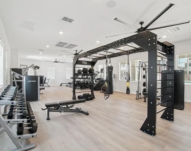 3411 N Val Vista - Photo Thumbnail 14