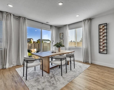 3411 N Val Vista - Photo Thumbnail 3