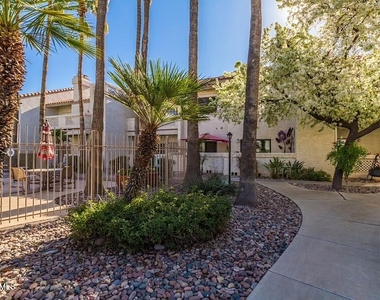 930 N Mesa Drive - Photo Thumbnail 26