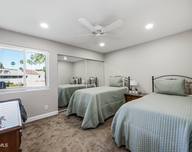 7340 N Via Camello Del Norte -- - Photo Thumbnail 13
