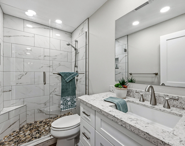 7340 N Via Camello Del Norte -- - Photo Thumbnail 14