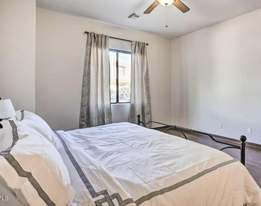 13639 E Hedgehog Place - Photo Thumbnail 76
