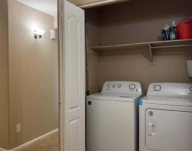 4533 S 236th Drive - Photo Thumbnail 27