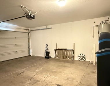 4533 S 236th Drive - Photo Thumbnail 31
