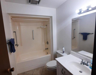 16859 N 103rd Avenue - Photo Thumbnail 19