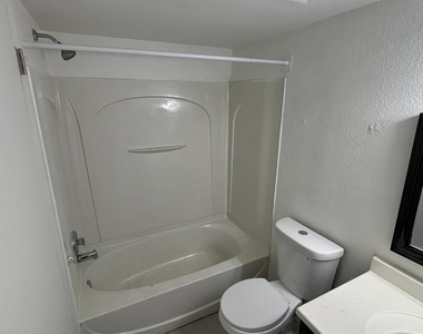 1130 E Butler Drive - Photo Thumbnail 16