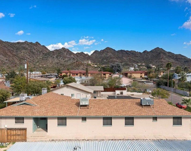 1420 E Brown Street - Photo Thumbnail 4