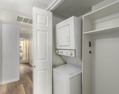 3434 W Danbury Drive - Photo Thumbnail 57