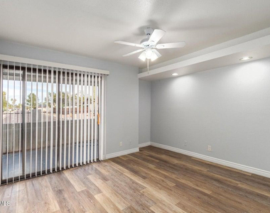 3434 W Danbury Drive - Photo Thumbnail 53