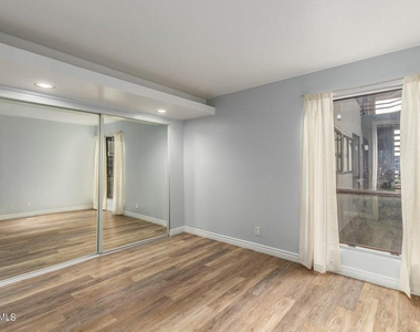 3434 W Danbury Drive - Photo Thumbnail 55