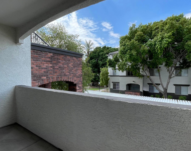 3302 N 7th Street N - Photo Thumbnail 6