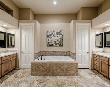 8010 E Wingspan - Photo Thumbnail 14