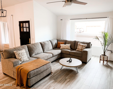 9067 E Larkspur Drive - Photo Thumbnail 12