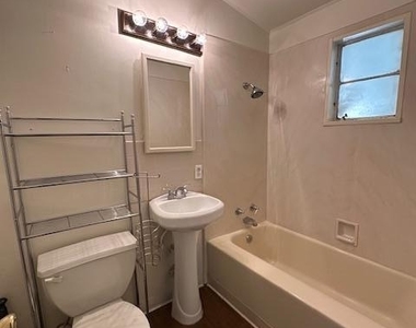 6834 N 14th Street - Photo Thumbnail 7