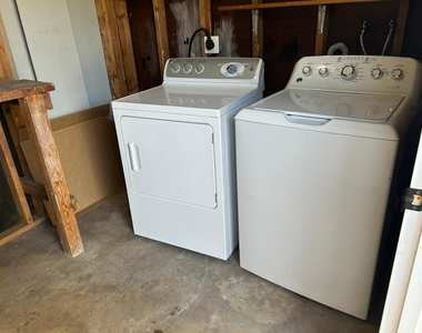 726 E 3rd - Photo Thumbnail 30