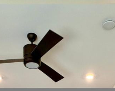 220 E Markwood Drive - Photo Thumbnail 5