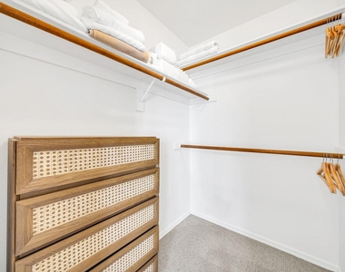 8787 E Mountain View Road - Photo Thumbnail 25