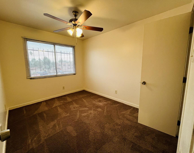5041 N 40th Avenue - Photo Thumbnail 9