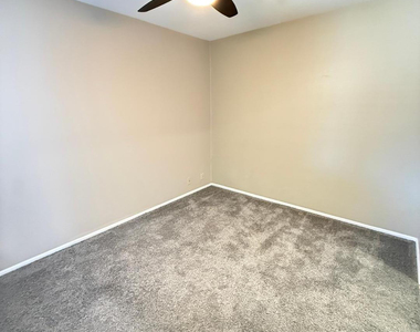 312 W Yukon Drive - Photo Thumbnail 24