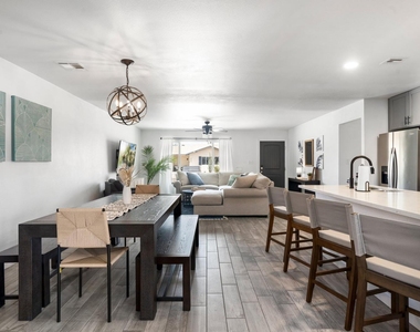 8449 E Roanoke Avenue - Photo Thumbnail 10