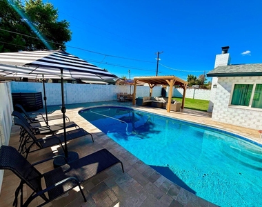 8449 E Roanoke Avenue - Photo Thumbnail 21