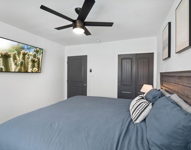 8449 E Roanoke Avenue - Photo Thumbnail 14