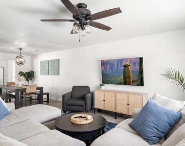 8449 E Roanoke Avenue - Photo Thumbnail 5