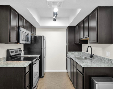 7350 N Via Paseo Del Sur - Photo Thumbnail 4