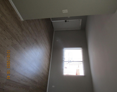 260 W 8th Avenue - Photo Thumbnail 3