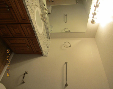 260 W 8th Avenue - Photo Thumbnail 5