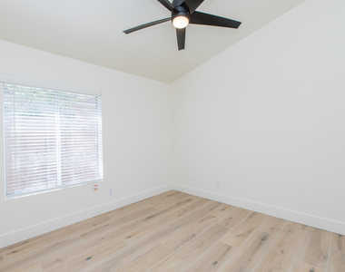 23554 N 73rd Place - Photo Thumbnail 23
