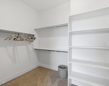 6896 E Lomas Verdes Drive - Photo Thumbnail 26