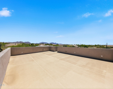 6896 E Lomas Verdes Drive - Photo Thumbnail 65