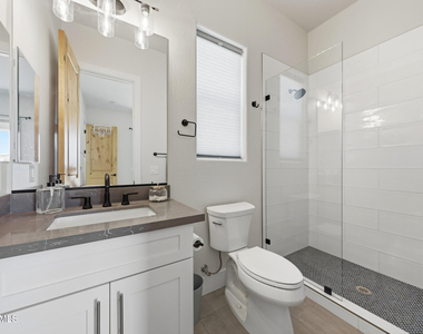 6896 E Lomas Verdes Drive - Photo Thumbnail 59