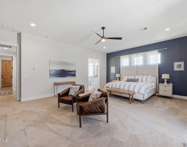 6896 E Lomas Verdes Drive - Photo Thumbnail 20