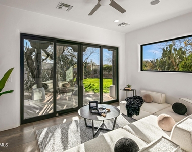10029 E Calle De Las Brisas -- - Photo Thumbnail 44
