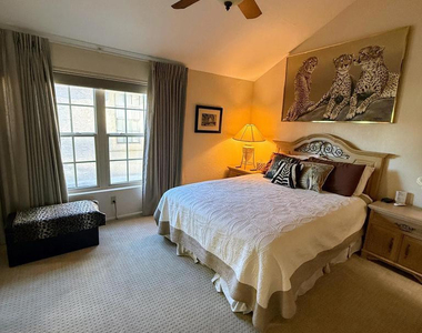 10015 E Mountain View Road - Photo Thumbnail 15