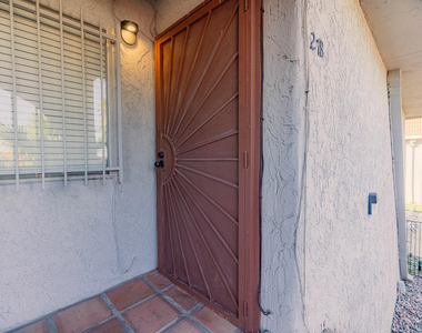1650 N 87th Terrace - Photo Thumbnail 36