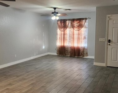 9124 W Elm Street - Photo Thumbnail 1