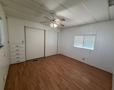 345 S 58th - Photo Thumbnail 5
