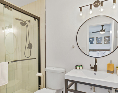 5909 N 81st Street - Photo Thumbnail 21