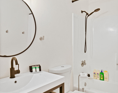 5909 N 81st Street - Photo Thumbnail 15