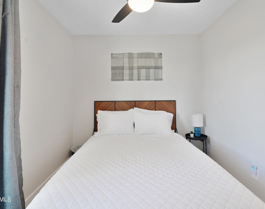 5909 N 81st Street - Photo Thumbnail 17