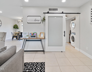 5909 N 81st Street - Photo Thumbnail 4
