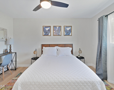 5909 N 81st Street - Photo Thumbnail 19