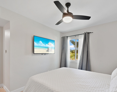 5909 N 81st Street - Photo Thumbnail 24
