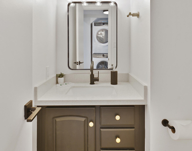 5909 N 81st Street - Photo Thumbnail 6