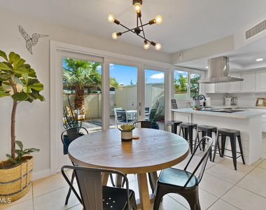5909 N 81st Street - Photo Thumbnail 10