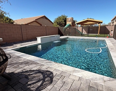 10427 E Diamond - Photo Thumbnail 1